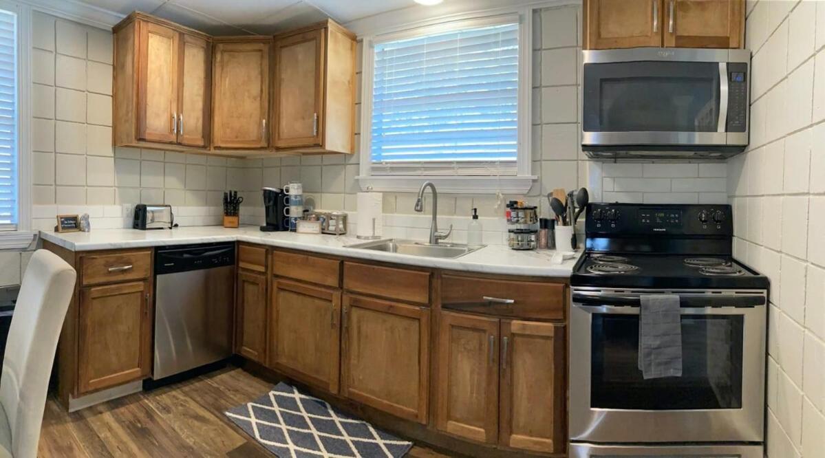 Comfortable Cottage On The Blue Mile - Close To Gsu! Statesboro Exteriör bild